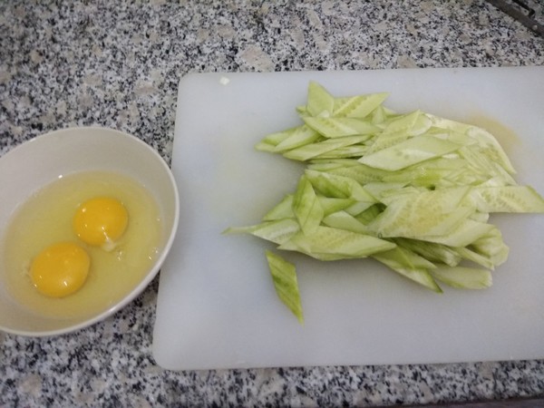 Melon Slice Soup with Egg recipe