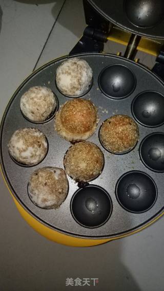 Sesame Balls with Red Bean Stuffing recipe