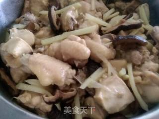 Steamed Chicken with Zijiang and Mushroom recipe