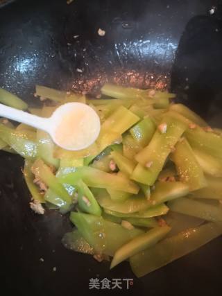 Quick-hand Dish Made in Ten Minutes-lettuce with Minced Meat recipe