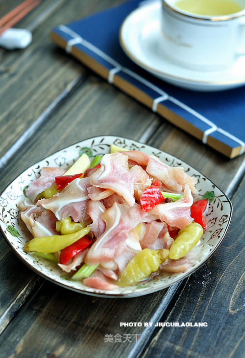 Pickled Pepper Pork Ear Slices recipe