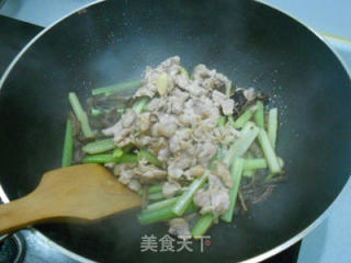 Stewed Pork with Chashu Mushroom and Celery recipe