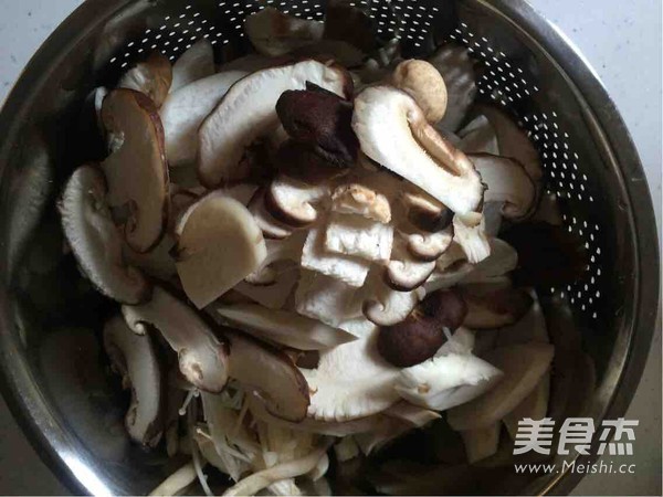 Healthy Mushroom Chicken Soup recipe