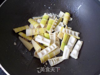 Sauce-flavored Spring Bamboo Shoots recipe