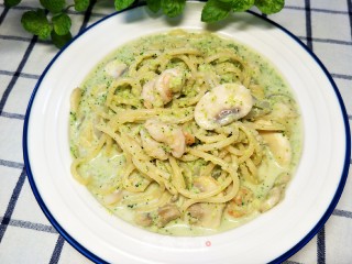 Spaghetti with Shrimp and Broccoli recipe