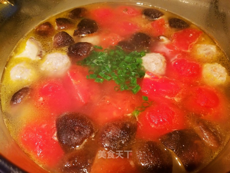 Three Fresh Soup with Tomato and Mushroom Meatballs recipe