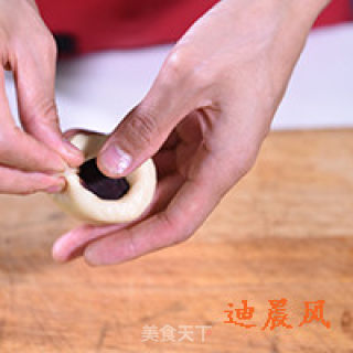 Red Bean Ring Bread recipe