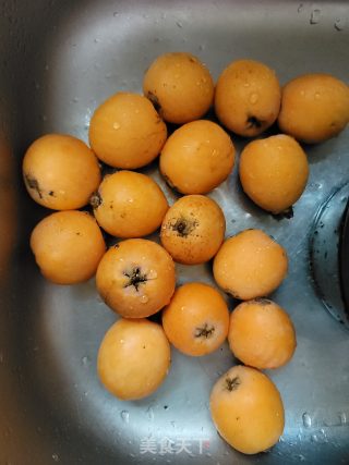 Loquat Boiled Tremella recipe