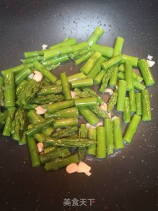 Fried Asparagus with Egg recipe