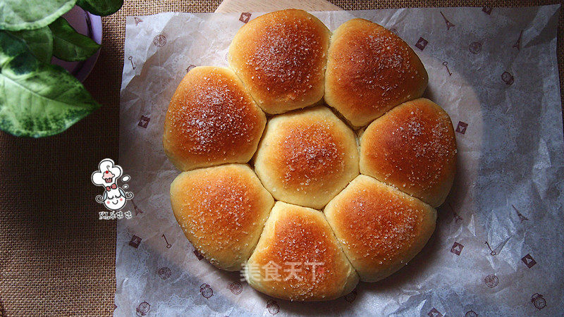 Red Bean Paste Bread-blooming Like A Flower