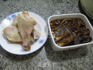 Chicken Drumstick Soup with Tea Tree Mushroom recipe