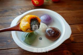 Reunion Round ~ Colorful Black Sesame Glutinous Rice Balls recipe