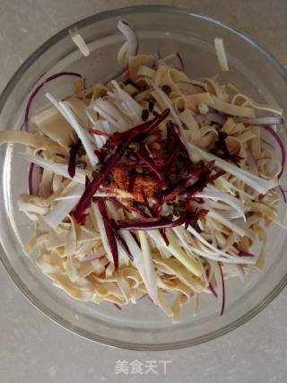 Dried Shredded Tofu with Onion recipe