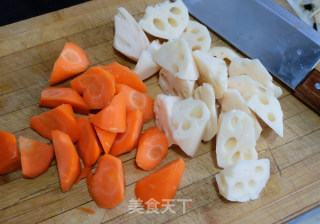 #trust之美#lotus Root and Carrots Stewed Pork Ribs recipe