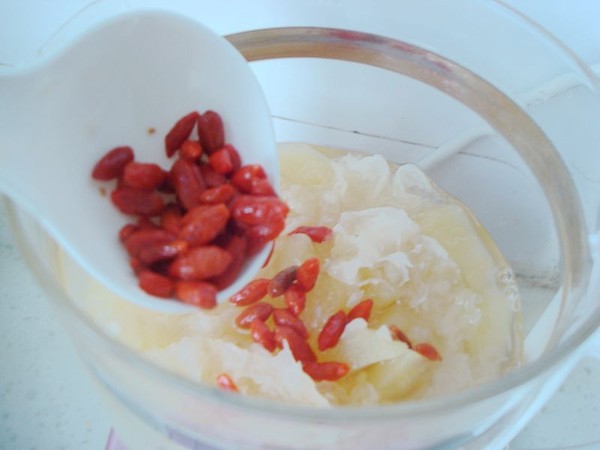 Apple Tremella Soup recipe