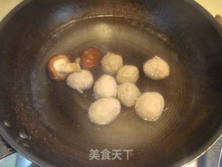 Meatball Noodles in Clear Soup recipe