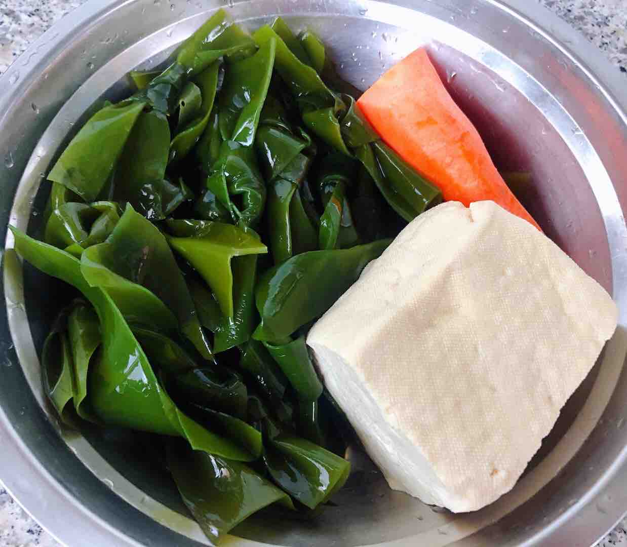 Seaweed Tofu Soup recipe