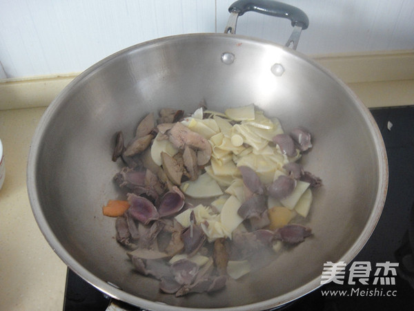 Stir-fried Winter Bamboo Shoots recipe