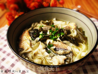 Yellow Croaker Simmered Noodles recipe