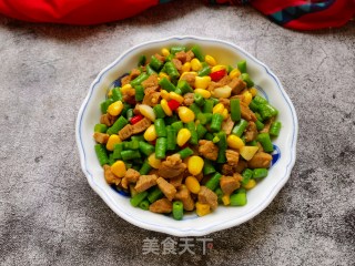 Stir-fried Beef with Corn and Cowpeas recipe