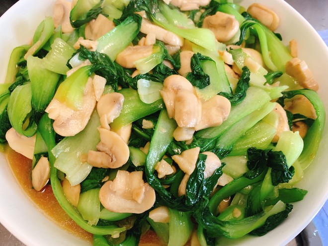 Stir-fried Mushroom Rape recipe