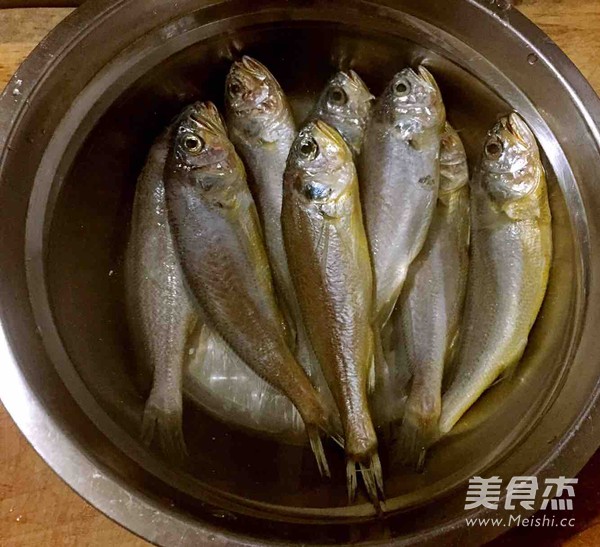 Home Braised Yellow Croaker recipe