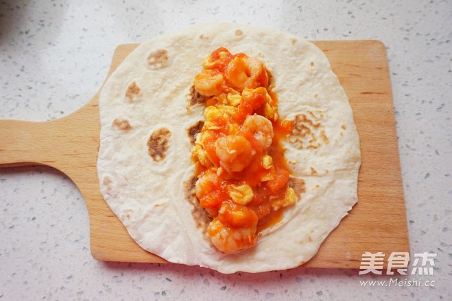 Shrimp and Egg Burrito recipe