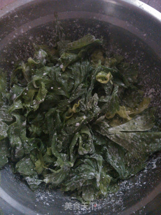 Steamed Celery Leaves recipe