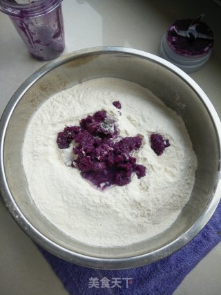 Purple Sweet Potato Multi-layer Steamed Bun recipe