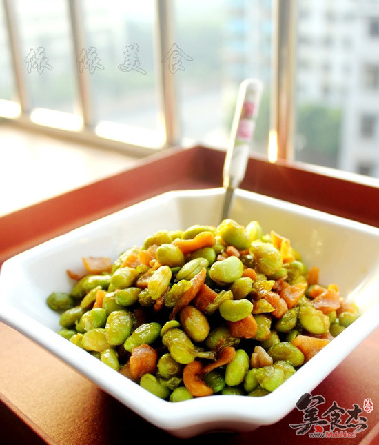 Fried Edamame with Dried Radish recipe