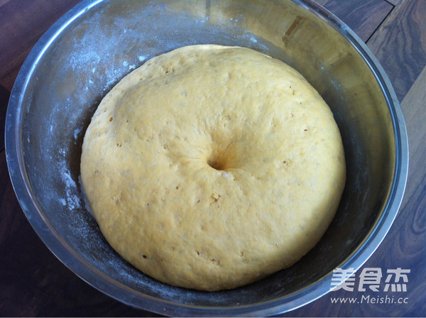 Pumpkin Black Sesame Salt Flower Roll recipe