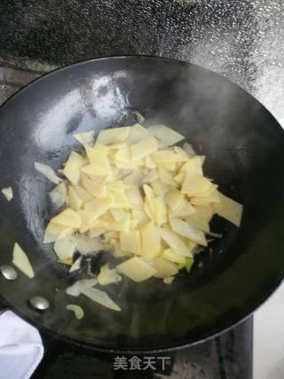 Fried Potato Chips with Onions recipe
