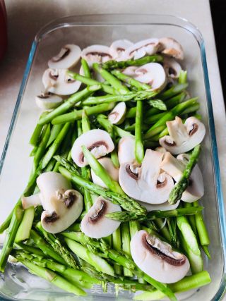 Grilled Asparagus and Mushrooms recipe