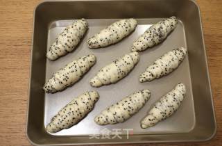 Black Sesame Croissant recipe