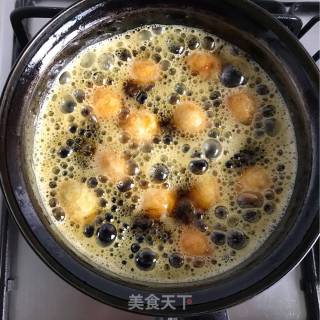 Braised Pork with Tiger Skin Egg recipe