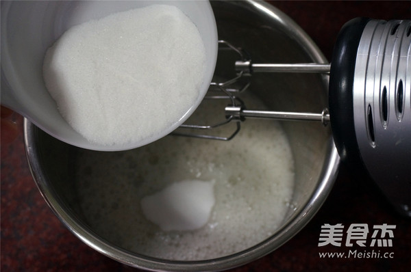 Low-sugar and Oil-free Yogurt Cake recipe