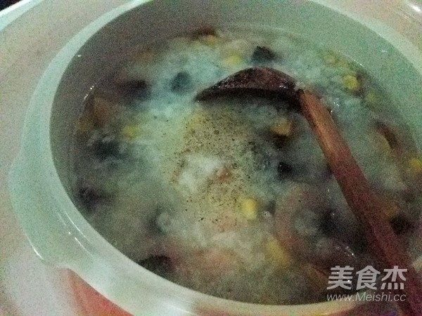 Seafood Preserved Egg Porridge recipe