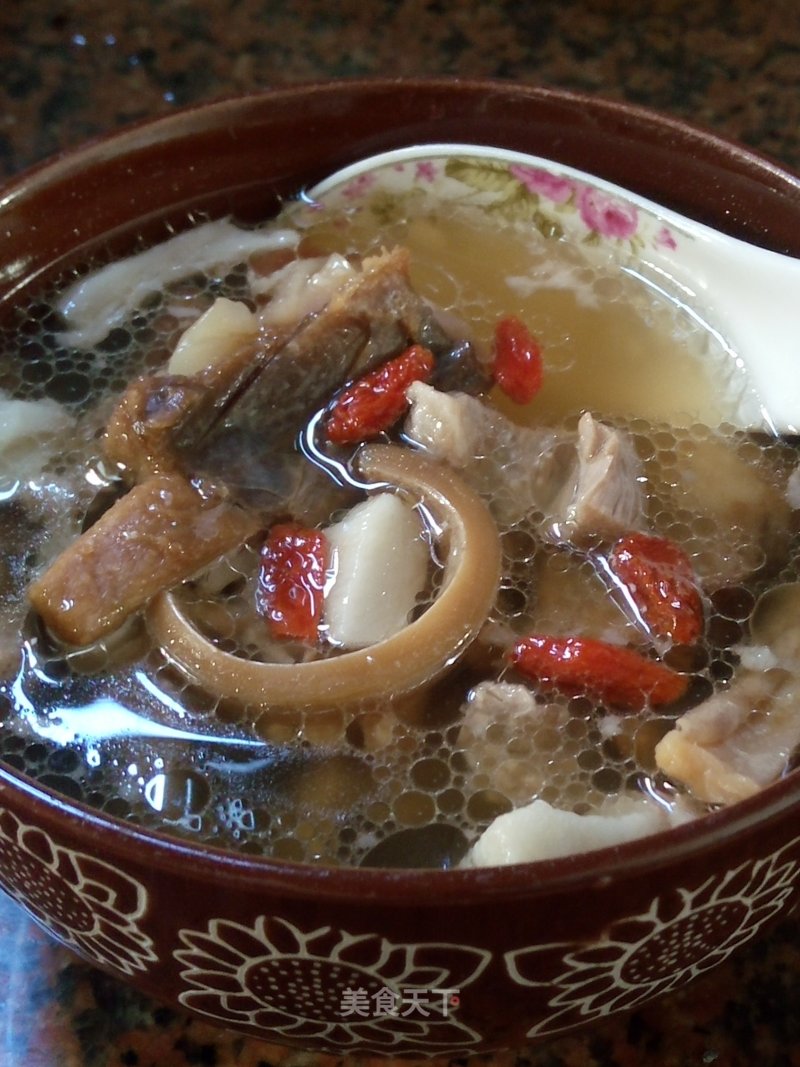 Stewed Squid Soup with Meat recipe