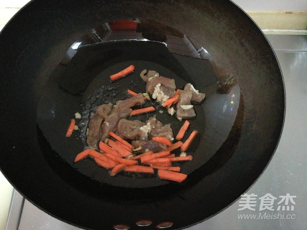 Stir-fried Sea Hare with Leek recipe