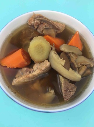 Pork Spine and Mushroom Soup recipe