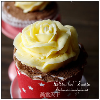 Edible Roses-----rose Cupcakes recipe