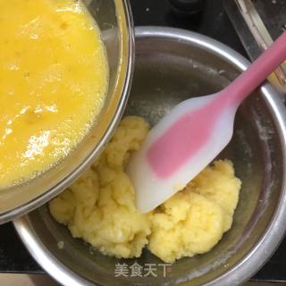 Crispy Vanilla Custard Puffs recipe