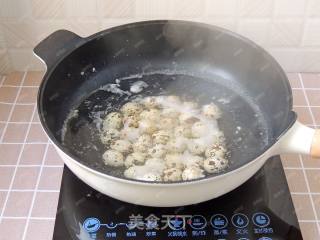 Quail Eggs in Tomato Sauce recipe