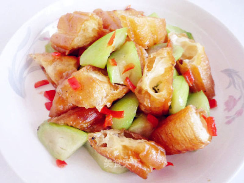 Fried Loofah with Fried Dough Sticks recipe