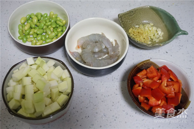 Fried Prawns with Horn Melon recipe