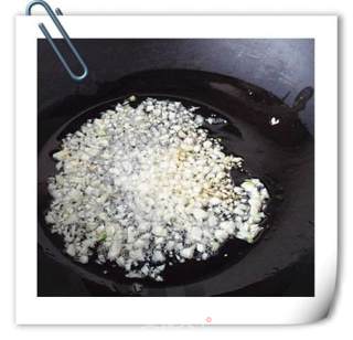 Golden Garlic Stuffed Cat's Ears with Beans recipe