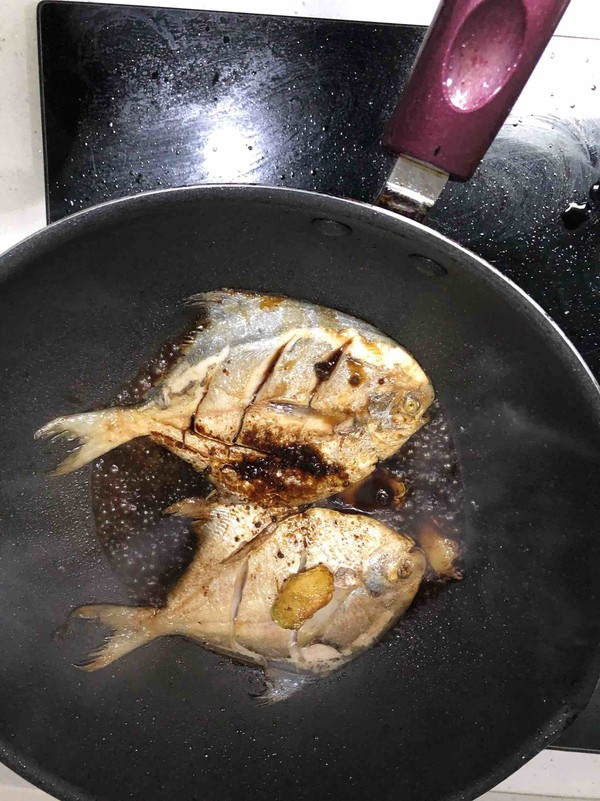 Homemade Braised Pomfret recipe