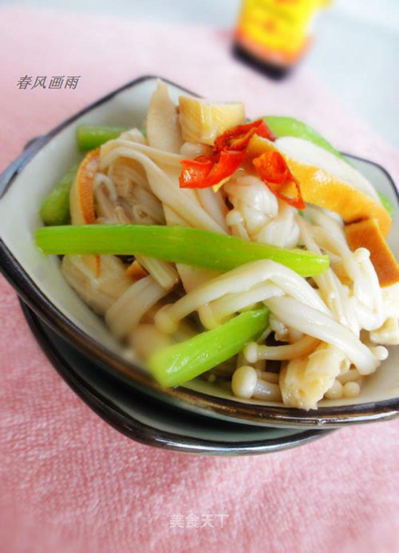 Enoki Mushrooms Mixed with Fragrant Dried recipe
