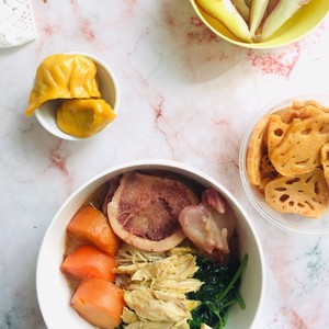 Beef Bone Tomato Soup that Costs Less Than Rmb 10 (satisfaction for Noodle Soup Base) recipe