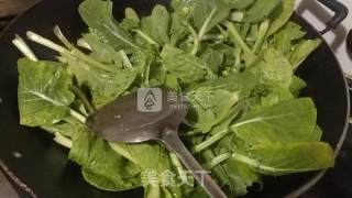 Stir-fried Vegetable Core with Garlic recipe